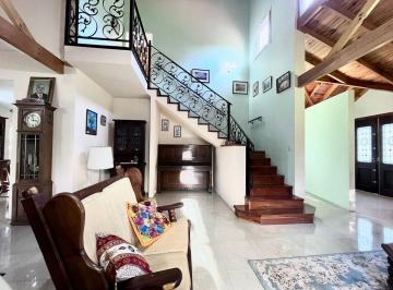 Casa · 123m² · 4 Ambientes · 2 Cocheras · Casa en Alquiler en Club de Campo La Taquara