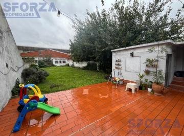 PH · 210m² · 4 Ambientes · Edificio Comercial en San Miguel