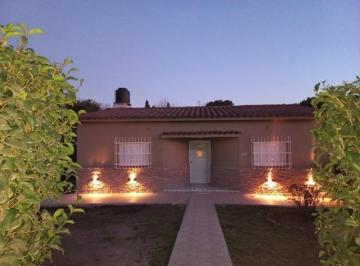 Casa de 3 ambientes, Unquillo · Casa en Venta 2 Dorm. Unquillo - Azopardo 417.