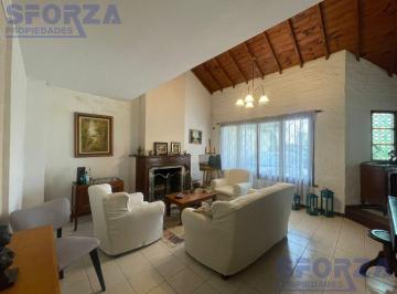Casa · 190m² · 6 Ambientes · 1 Cochera · Casa en Los Polvorines