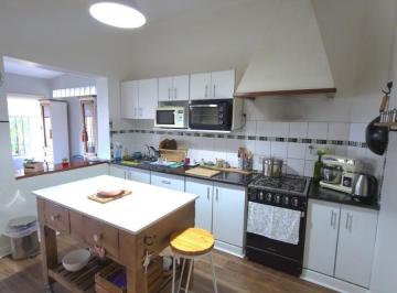 Casa · 137m² · 3 Ambientes · 3 Ambientes - Pileta - Quincho - Casa