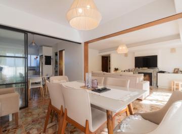 Departamento · 120m² · 4 Ambientes · Departamento 4 Amb, Venta. Villa Urquiza Dependencia de Servicio con Baño.
