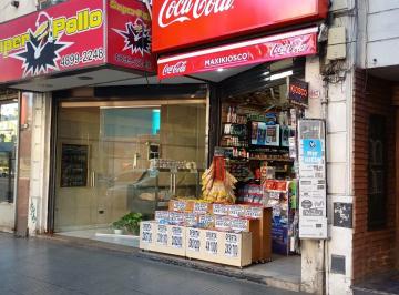 Local comercial , Colegiales · Local a La Venta en Av Cabildo