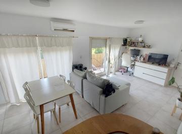 Departamento · 45m² · 2 Ambientes · Venta Amplio Departamento 1 Dormitorio. Arroyito.