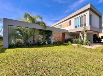 Casa · 403m² · 6 Ambientes · 6 Cocheras · Venta Casa 6 Amb, Fondo Verde y Cul de Sac, Terravista