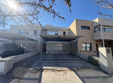 Casa de 5 ambientes, Córdoba · Alquiler 3 Dorm Segur 24 Hs B° Chacra del Norte 1