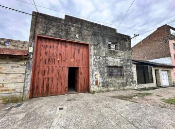 Bodega-Galpón · 236m² · Venta Galpón en Tiro Suizo - Rosario