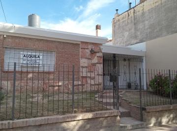 Casa de 5 ambientes, Córdoba · Casa en Alquiler - 3 Dorm. en Bº Caseros