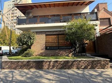 Casa · 229m² · 5 Ambientes · 1 Cochera · Casa en 5 Ambientes Jardin Barrio Parque Villa Martelli