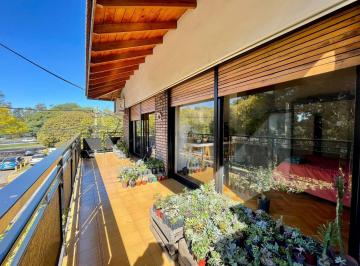 Casa · 229m² · 5 Ambientes · 1 Cochera · Casa en 5 Ambientes Jardin Barrio Parque Villa Martelli