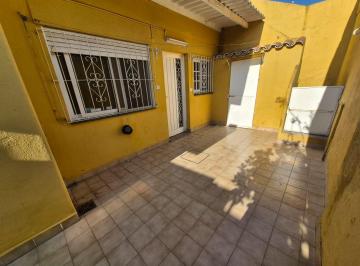 PH · 40m² · 2 Ambientes · PH 2amb C/ Patio y Terraza