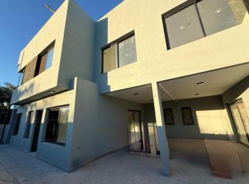 Departamento · 101m² · 3 Ambientes · 1 Cochera · Venta Dúplex Tres Ambientes Ituzaingo