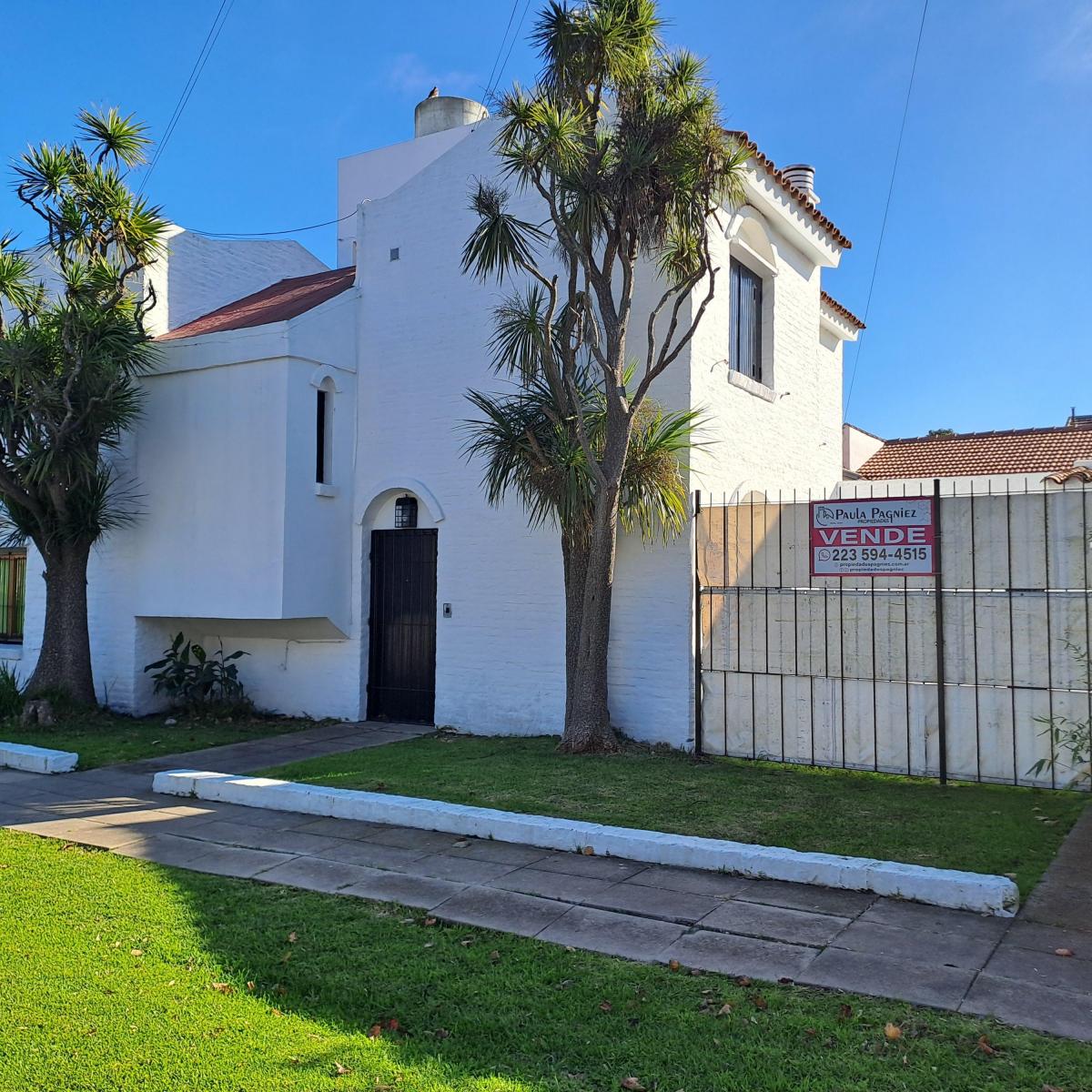 Chalet 3 dorm, 140m² en Colina de Peralta Ramos con patio y cochera