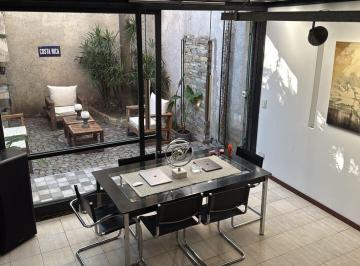 Casa · 63m² · 4 Ambientes · 1 Cochera · PH en Palermo Viejo