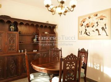 Casa · 90m² · 3 Ambientes · 1 Cochera · Casa Tipo PH en Venta 4 Ambientes Villa Luzuriaga