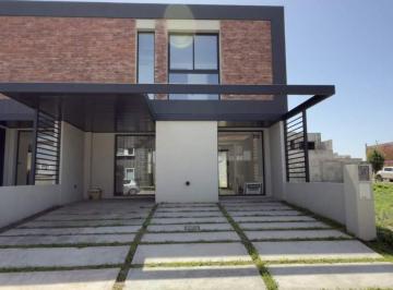 Foto · Dúplex en Colinas de Manantiales