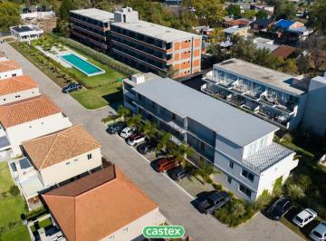 Departamento · 82m² · 3 Ambientes · 1 Cochera · Departamento Tres Ambientes en Venta en Saravi Village