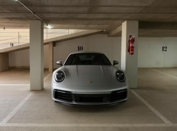 Garage , Córdoba · Cochera con Baulera a La Venta en B° Jardin