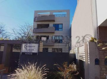 Departamento · 60m² · 2 Ambientes · 1 Cochera · Venta de Departamento