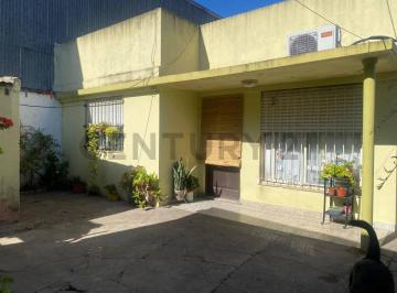 Casa · 120m² · 4 Ambientes · Casas a La Venta en La Plata