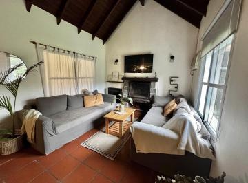 Casa · 135m² · 5 Ambientes · 3 Cocheras · Casa en Alquiler en Soles del Pilar, Pilar - 5 Ambientes