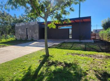 Casa de 4 ambientes, Pilar · Planta Baja. Barrio Santa Emilia, Nueva a Estrenar