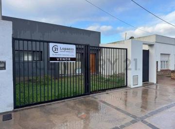 Casa · 130m² · 4 Ambientes · Vendemos Casa a Estrenar!