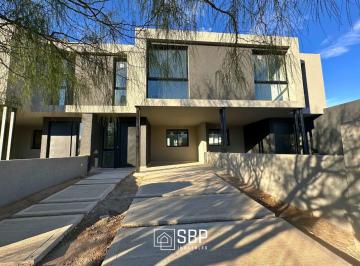 Casa de 7 ambientes, Córdoba · Se Vende Duplex Premium | Docta | 3 Dorm.