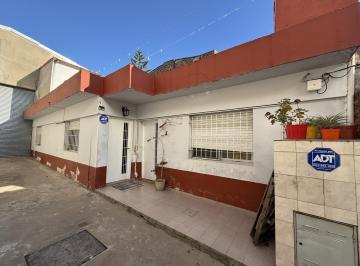 Casa · 86m² · 4 Ambientes · Casa en Bella Vista Dos Dorm. y Patio