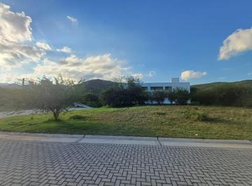 Terreno · 456m² · Colinas de La Deseada: Lote Esquina en Venta / 456 m²