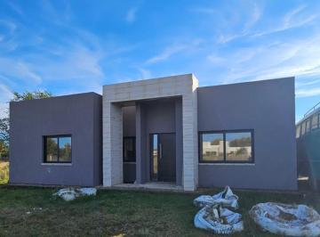 Casa · 812m² · 3 Ambientes · Casa - General Pico