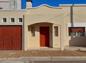 Casa · 150m² · 4 Ambientes · 1 Cochera · Casa - Gualeguaychu