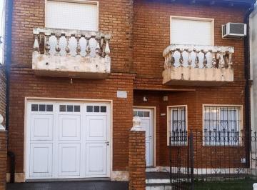 Casa · 170m² · 5 Ambientes · 1 Cochera · Casa - Gualeguaychu