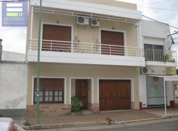 Casa · 180m² · 4 Ambientes · Casa - Gualeguaychu