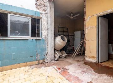 Casa · 100m² · 4 Ambientes · Casa Lote Propio en Saavedra