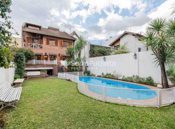 Casa · 430m² · 5 Ambientes · 3 Cocheras · Venta Chalet 5 Ambientes con Amplio Jardín, Piscina y Quincho en Ramos Mejía.