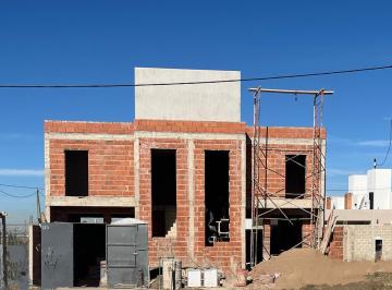 Foto · Frente a Espacio Verde Duplex Rincones de Manantiales Excelente Ubicacion