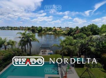 Casa · 330m² · 6 Ambientes · Casa en Venta en San Isidro Labrador, Villanueva, Tigre