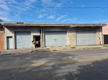 Local comercial · 300m² · 6 Ambientes · Local en Loma Hermosa Venta