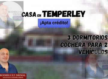 Casa · 99m² · 4 Ambientes · 2 Cocheras · Casa en Temperley con 3 Dorm. - Apta Crédito Retasada!
