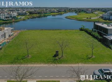 Terreno · 1051m² · Terreno Al Lago en Venta en El Barrio Marinas, Puertos / Escobar