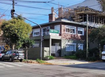 Local comercial · 150m² · 3 Ambientes · 1 Cochera · En La Lucila - Vias/libert. Venta Lote en Esquina