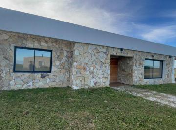 Casa · 141m² · 4 Ambientes · 1 Cochera · Casa / Chalet en Cardón Miramar Link Golf - Lote 148 Cercano Al Hoyo 14