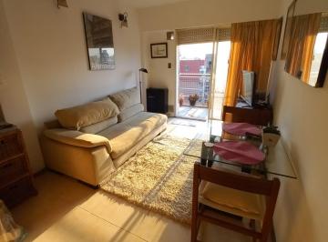 Departamento de 2 ambientes, Rosario · Departamento Céntrico Muy Luminoso con Vestidor