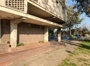 Departamento · 61m² · 3 Ambientes · Depto Amplio de 3 Amb en Complejo con Parque en Lomas!