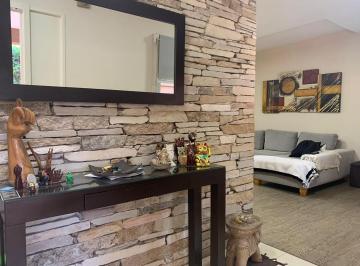 Casa · 135m² · 3 Ambientes · 3 Cocheras · Casa en Venta Ituzaingó Norte.