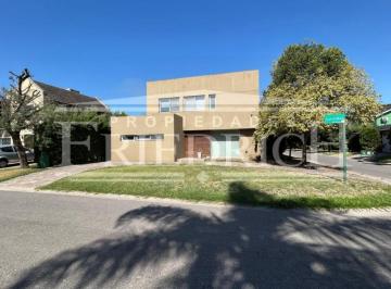 Casa de 4 ambientes, Moreno · Haras Maria Elena