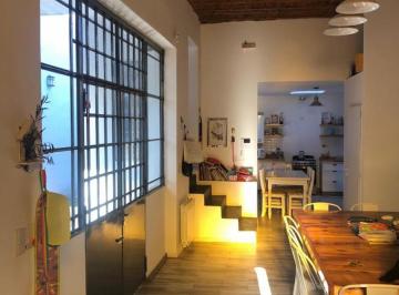 Casa de 4 ambientes, Villa Luro · Casa de 4 Ambientes con Garage, Excelente Ubicacion, Villa Luro