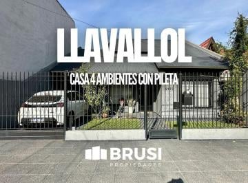 Casa · 230m² · 4 Ambientes · 3 Cocheras · Casa en Venta 4 Ambientes con Pileta en Llavallol