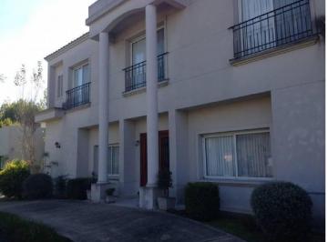 Casa de 7 ambientes, Pilar · Casa en El Recodo